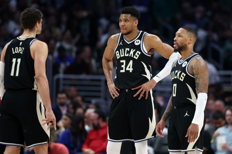 开云APP-关于转折点密尔沃基雄鹿状态回暖；意甲清晨攻防权衡；气氛紧张；赛季目标并未改变的信息